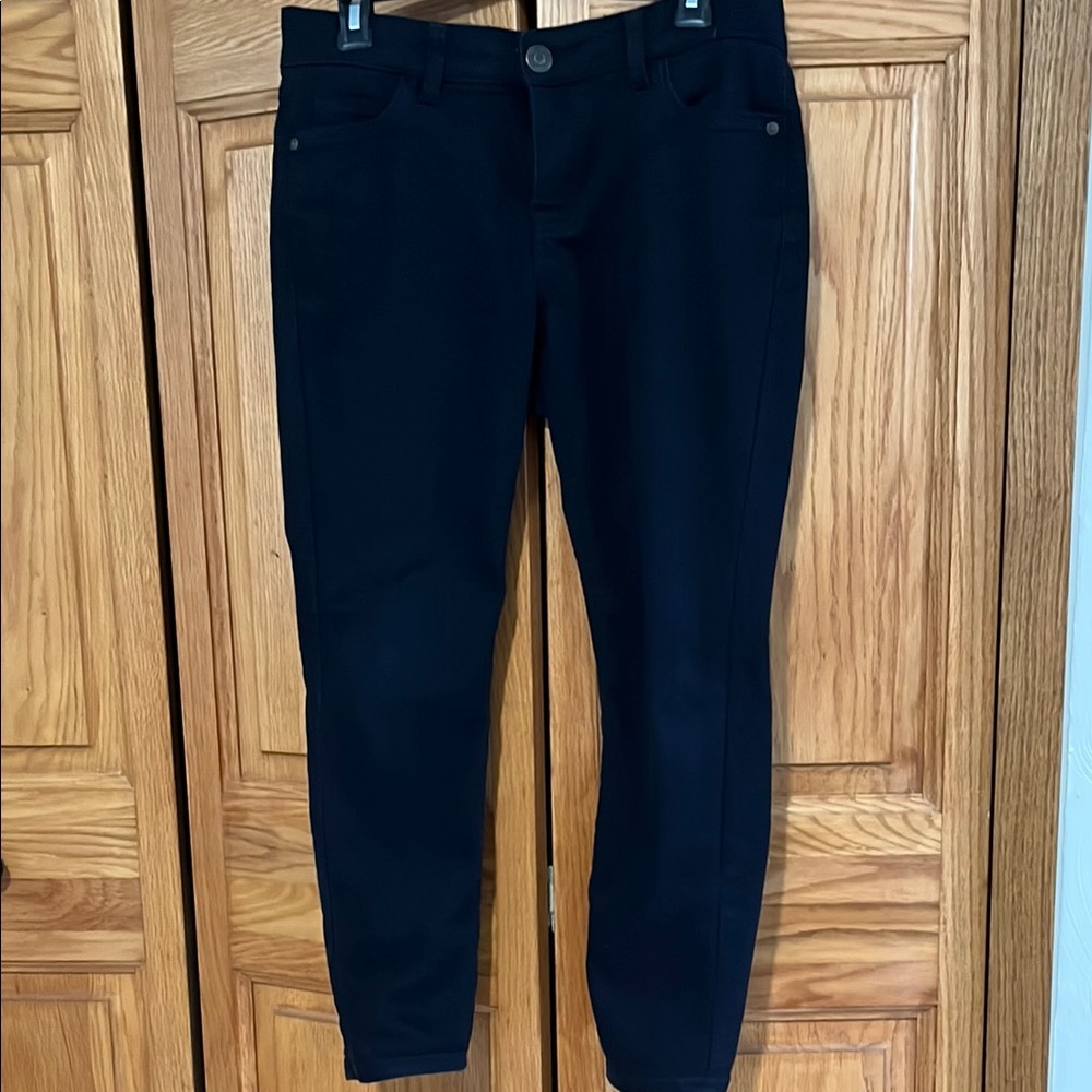 Liz Claiborne 6p black Jeans